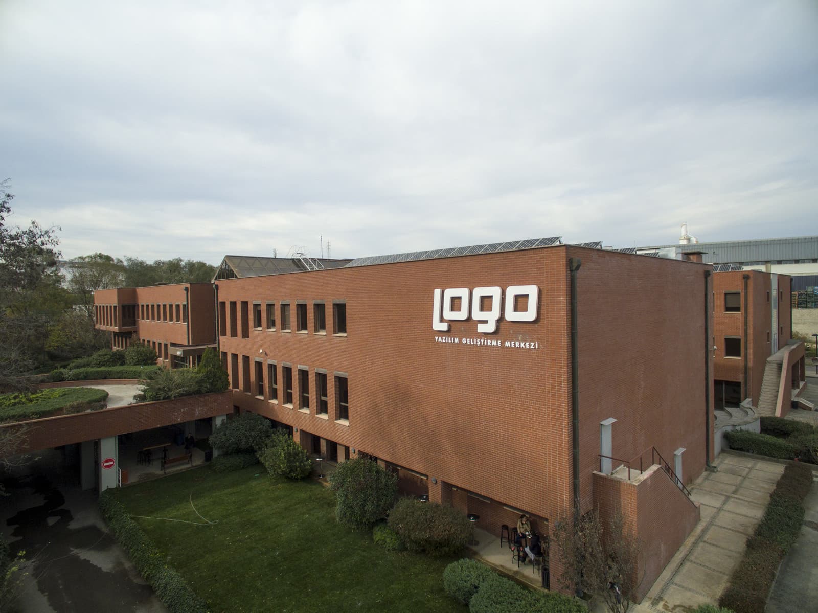 Logo Yazılım, Bilişim 500’den ödüllerle döndü